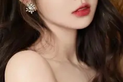 陈翔为女友庆生否认与毛晓彤交往时出轨网友：希望杨玏来保护毛晓彤